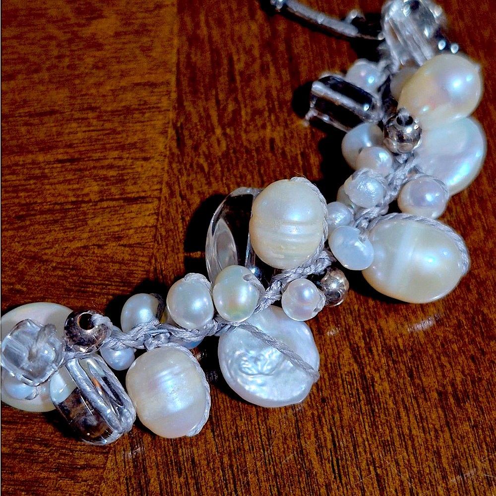 Silpada Effervescence White Pearl and Clear Crystal Bracelet - Picture 7 of 8
